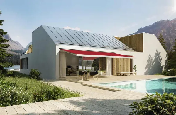 Rote Kassetten-Markise